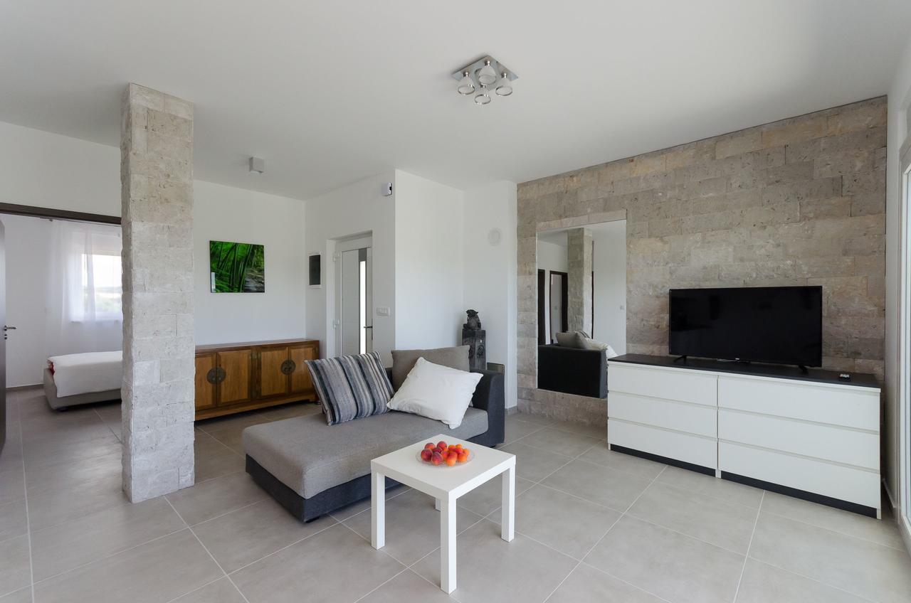 Apartments Residence Romance Pinezići Εξωτερικό φωτογραφία